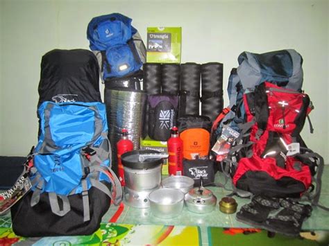 Peralatan dan Persiapan Pendakian Gunung Gede